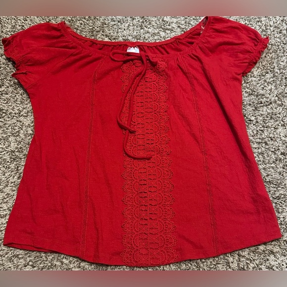 No Boundaries Vibrant Red Off-the-Shoulder Peasant Top - Picture 3 of 8